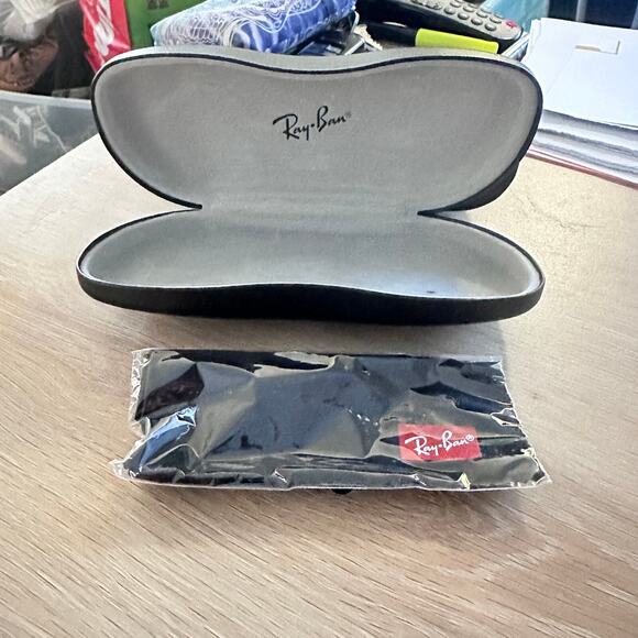 Ray Ban Hard Case for Sunglass Eyeglass Black Snap Front Minimalist - CASE ONLY - Picture 3 of 8